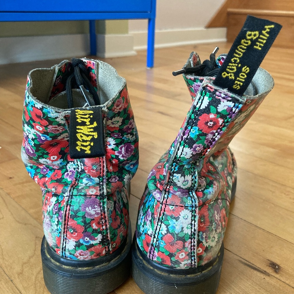 Dr. Martens Pascal Floral Boots - Picture 4 of 5